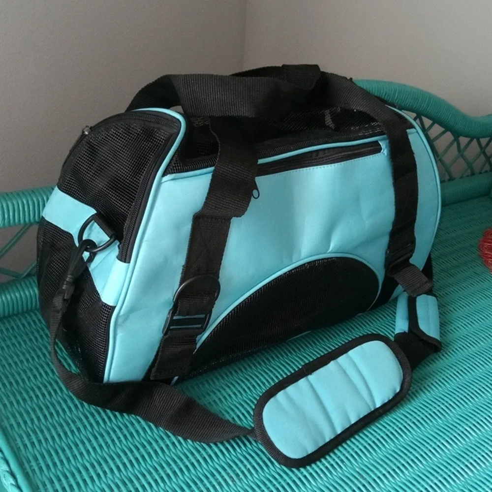 Soft sided Pet Carrier